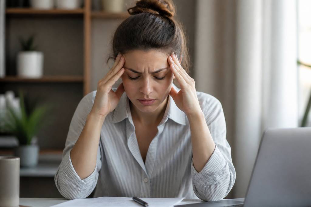 À quoi est dû la tension : causes, symptômes et solutions naturelles